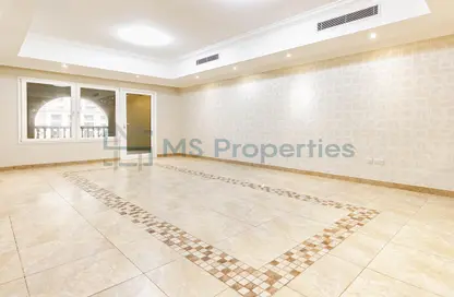 Apartment - 1 Bedroom - 2 Bathrooms for rent in West Porto Drive - Porto Arabia - The Pearl Island - Doha