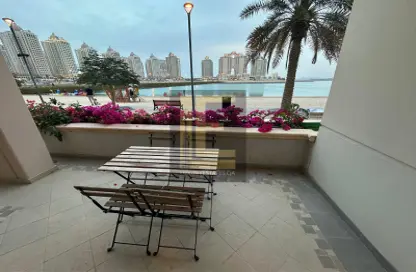 Townhouse - 1 Bedroom - 1 Bathroom for rent in Viva West - Viva Bahriyah - The Pearl Island - Doha