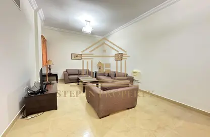 Apartment - 2 Bedrooms - 2 Bathrooms for rent in Al Nasr Street - Al Nasr - Doha