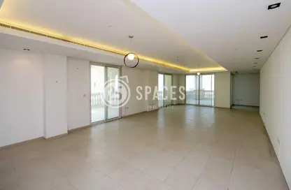 Apartment - 2 Bedrooms - 3 Bathrooms for rent in Viva East - Viva Bahriyah - The Pearl Island - Doha