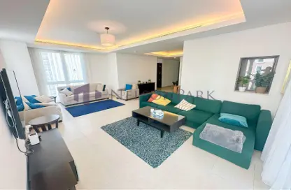 Apartment - 2 Bedrooms - 3 Bathrooms for rent in Tower 23 - Viva Bahriyah - The Pearl Island - Doha