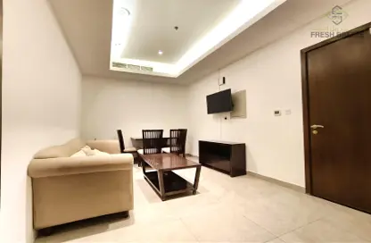 Apartment - 2 Bedrooms - 2 Bathrooms for rent in Umm Ghuwailina 4 - Umm Ghuwailina - Doha