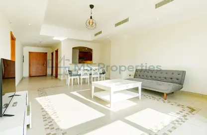 Apartment - 1 Bedroom - 2 Bathrooms for rent in East Porto Drive - Porto Arabia - The Pearl Island - Doha