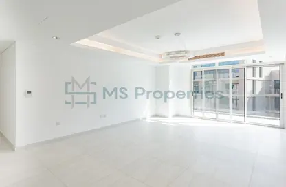 Apartment - 2 Bedrooms - 3 Bathrooms for rent in Gewan Island - The Pearl Island - Doha