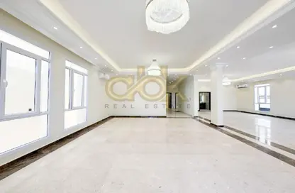 Villa - 7 Bedrooms for sale in Wadi Al Markh - Muraikh - AlMuraikh - Doha