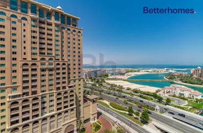 Apartment - 1 Bedroom - 2 Bathrooms for rent in Tower 17 - Porto Arabia - The Pearl Island - Doha