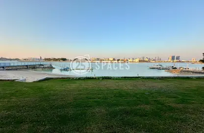 Villa - 5 Bedrooms - 6 Bathrooms for rent in South Gate - West Bay Lagoon - Doha