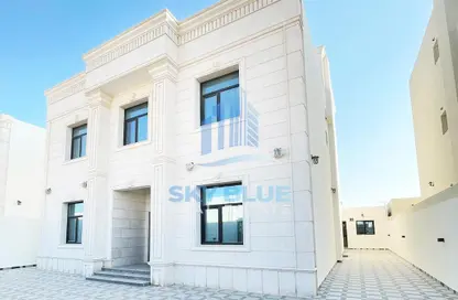 Villa - 7 Bedrooms - 7 Bathrooms for sale in Umm Qarn - Al Daayen