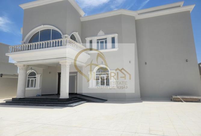 Villa for sale in Ain Khalid Gate - Ain Khaled - Doha