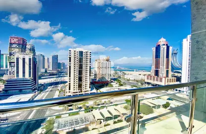 Apartment - 2 Bedrooms - 2 Bathrooms for rent in Marina Tower 21 - Marina District - Lusail