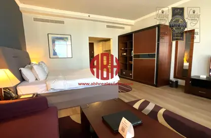 Apartment - Studio - 1 Bathroom for rent in Dubai  Tower - West Bay - West Bay - Doha