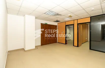 Office Space - Studio - 1 Bathroom for rent in Anas Street - Fereej Bin Mahmoud North - Fereej Bin Mahmoud - Doha