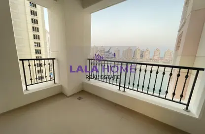 Apartment - 2 Bedrooms - 3 Bathrooms for rent in Viva West - Viva Bahriyah - The Pearl Island - Doha