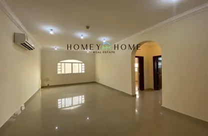 Apartment - 2 Bedrooms - 2 Bathrooms for rent in Bin Omran - Fereej Bin Omran - Doha