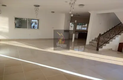 Villa - 4 Bedrooms - 4 Bathrooms for rent in Umm Al Seneem Street - Ain Khaled - Doha