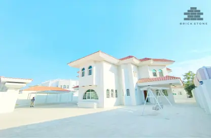 Villa - 5 Bedrooms - 5 Bathrooms for rent in Al Thumama - Al Thumama - Doha