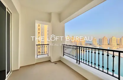 Apartment - 2 Bedrooms - 3 Bathrooms for rent in Viva West - Viva Bahriyah - The Pearl Island - Doha