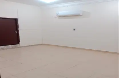 Apartment - Studio - 1 Bathroom for rent in Al Waab - Doha