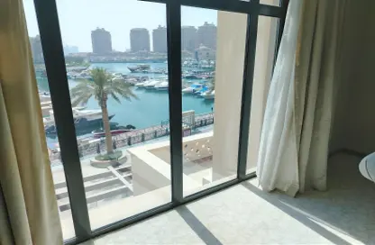 Apartment - 4 Bedrooms - 4 Bathrooms for rent in Porto Arabia - The Pearl Island - Doha