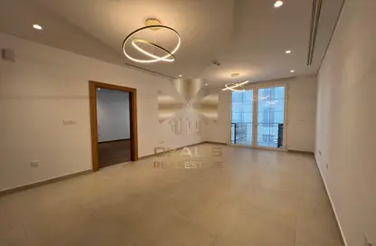 Apartment - 2 Bedrooms - 3 Bathrooms for rent in Floresta Gardens - Floresta Gardens - The Pearl Island - Doha