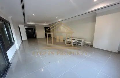 Apartment - 1 Bedroom - 2 Bathrooms for rent in East Porto Drive - Porto Arabia - The Pearl Island - Doha