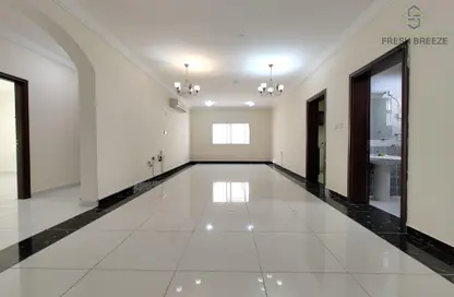 Apartment - 3 Bedrooms - 3 Bathrooms for rent in Doha Al Jadeed - Doha