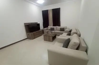 Apartment - 1 Bedroom - 1 Bathroom for rent in Umm Ghuwailina 4 - Umm Ghuwailina - Doha