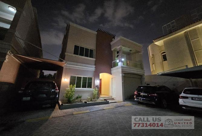 Villa - 5 Bedrooms - 5 Bathrooms for rent in Ain Khaled Villas - Ain Khaled - Doha