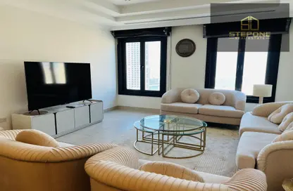 Apartment - 1 Bedroom - 2 Bathrooms for rent in Tuscan Tower - Porto Arabia - The Pearl Island - Doha