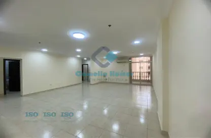 Apartment - 2 Bedrooms - 3 Bathrooms for rent in Al Nasr Street - Al Nasr - Doha