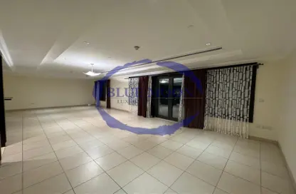 Apartment - 2 Bedrooms - 3 Bathrooms for rent in East Porto Drive - Porto Arabia - The Pearl Island - Doha