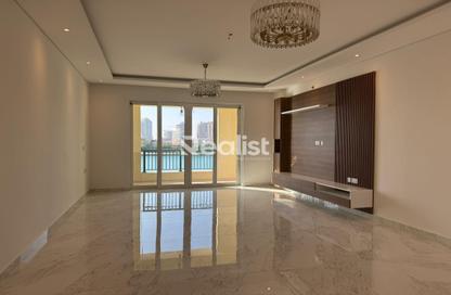 Apartment - 2 Bedrooms - 3 Bathrooms for rent in Viva West - Viva Bahriyah - The Pearl Island - Doha