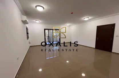 Villa - 3 Bedrooms - 4 Bathrooms for rent in Al Nuaija Street - Al Nuaija - Doha