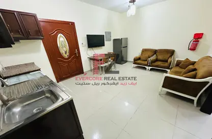 Apartment - 2 Bedrooms - 1 Bathroom for rent in Abu Jabair Street - Al Muntazah - Doha