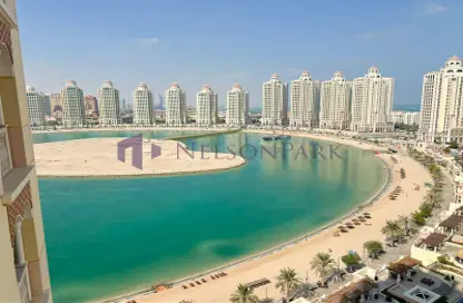 Apartment - 2 Bedrooms - 3 Bathrooms for rent in Viva West - Viva Bahriyah - The Pearl Island - Doha