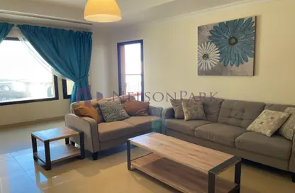 Apartment - 1 Bedroom - 2 Bathrooms for rent in La Croisette - Porto Arabia - The Pearl Island - Doha