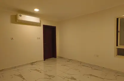 Apartment - 2 Bedrooms - 2 Bathrooms for rent in Old Al Ghanim - Al Ghanim - Doha