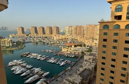 Apartment - 1 Bedroom - 2 Bathrooms for sale in Porto Arabia - The Pearl Island - Doha