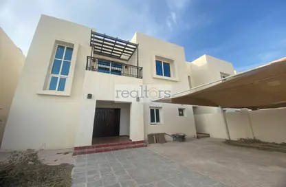 Villa - 3 Bedrooms - 5 Bathrooms for rent in Umm Al Seneem Street - Ain Khaled - Doha