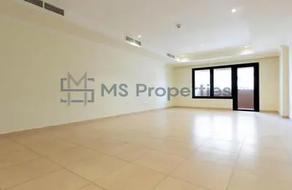 Apartment - 1 Bedroom - 2 Bathrooms for rent in West Porto Drive - Porto Arabia - The Pearl Island - Doha