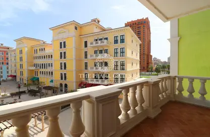 Apartment - 1 Bedroom - 2 Bathrooms for sale in Mercato - Qanat Quartier - The Pearl Island - Doha