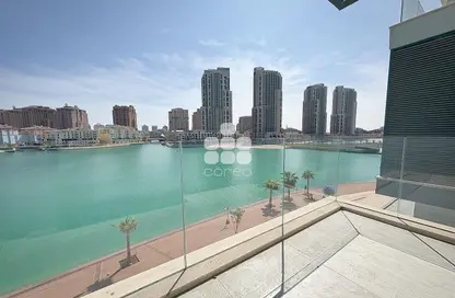 Apartment - 1 Bedroom - 2 Bathrooms for rent in Gewan Island - The Pearl Island - Doha