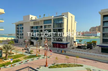 Apartment - 2 Bedrooms - 3 Bathrooms for sale in Crystal Residence - The Pearl Island - Doha