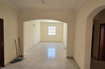 Apartment - 3 Bedrooms - 2 Bathrooms for rent in Al Nasr Street - Al Nasr - Doha