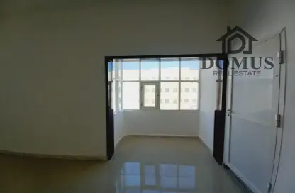 Apartment - 2 Bedrooms - 2 Bathrooms for rent in Thabit Bin Zaid Street - Al Mansoura - Doha