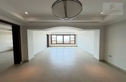 Townhouse - 2 Bedrooms - 3 Bathrooms for rent in Porto Arabia Townhouses - Porto Arabia - The Pearl Island - Doha