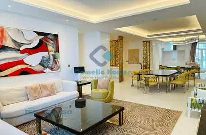 Apartment - 2 Bedrooms - 4 Bathrooms for rent in Floresta Gardens - Floresta Gardens - The Pearl Island - Doha