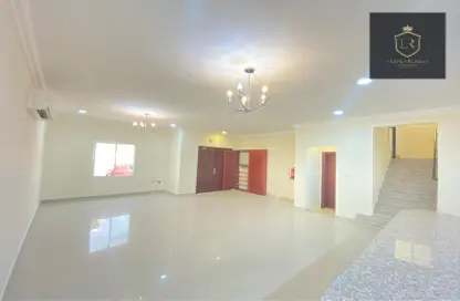 Villa - 5 Bedrooms - 5 Bathrooms for rent in Salwa Road - Old Industrial Area - Al Rayyan - Doha