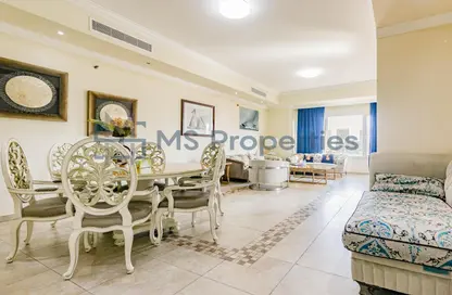 Apartment - 2 Bedrooms - 3 Bathrooms for rent in West Porto Drive - Porto Arabia - The Pearl Island - Doha