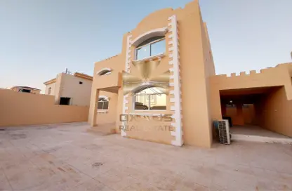 Villa - 5 Bedrooms - 5 Bathrooms for rent in Bu Hamour Street - Abu Hamour - Doha